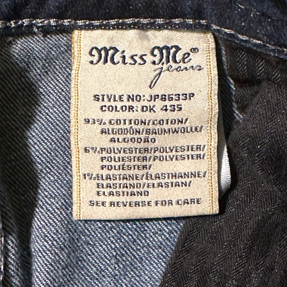 Signature Miss Me Women's Blue Embellished Capri - Picture 13 of 14